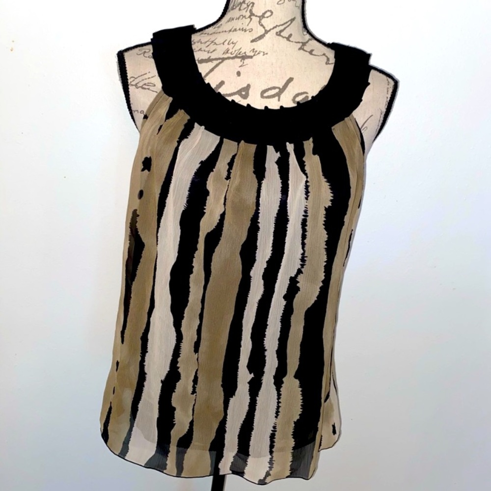 🖤🤎NWOT Cato Around Neck Top🤎🖤